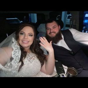 Meet your Posher, Carrie